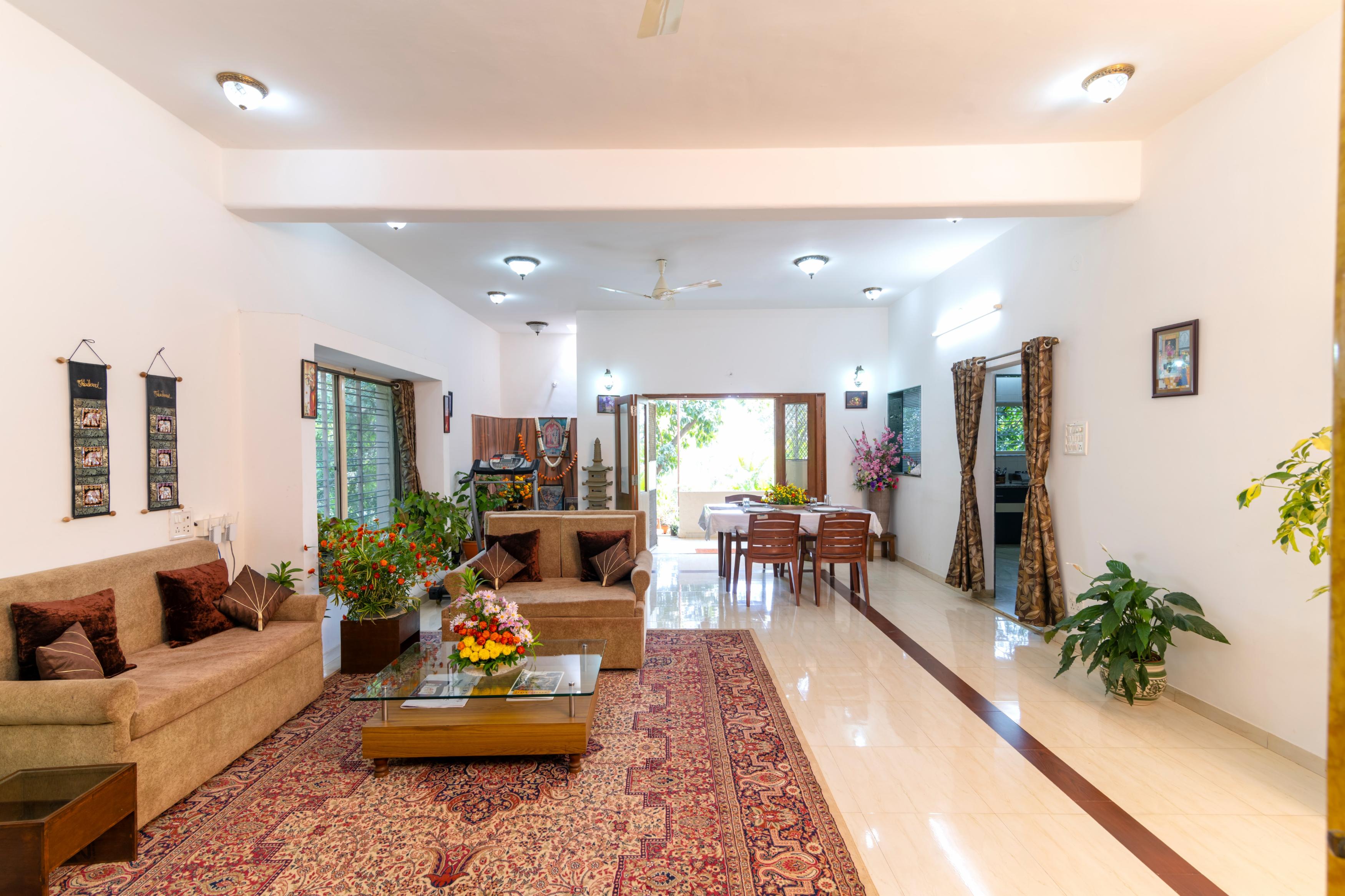 SAANVI GUEST HOUSE - Tap to explore photos