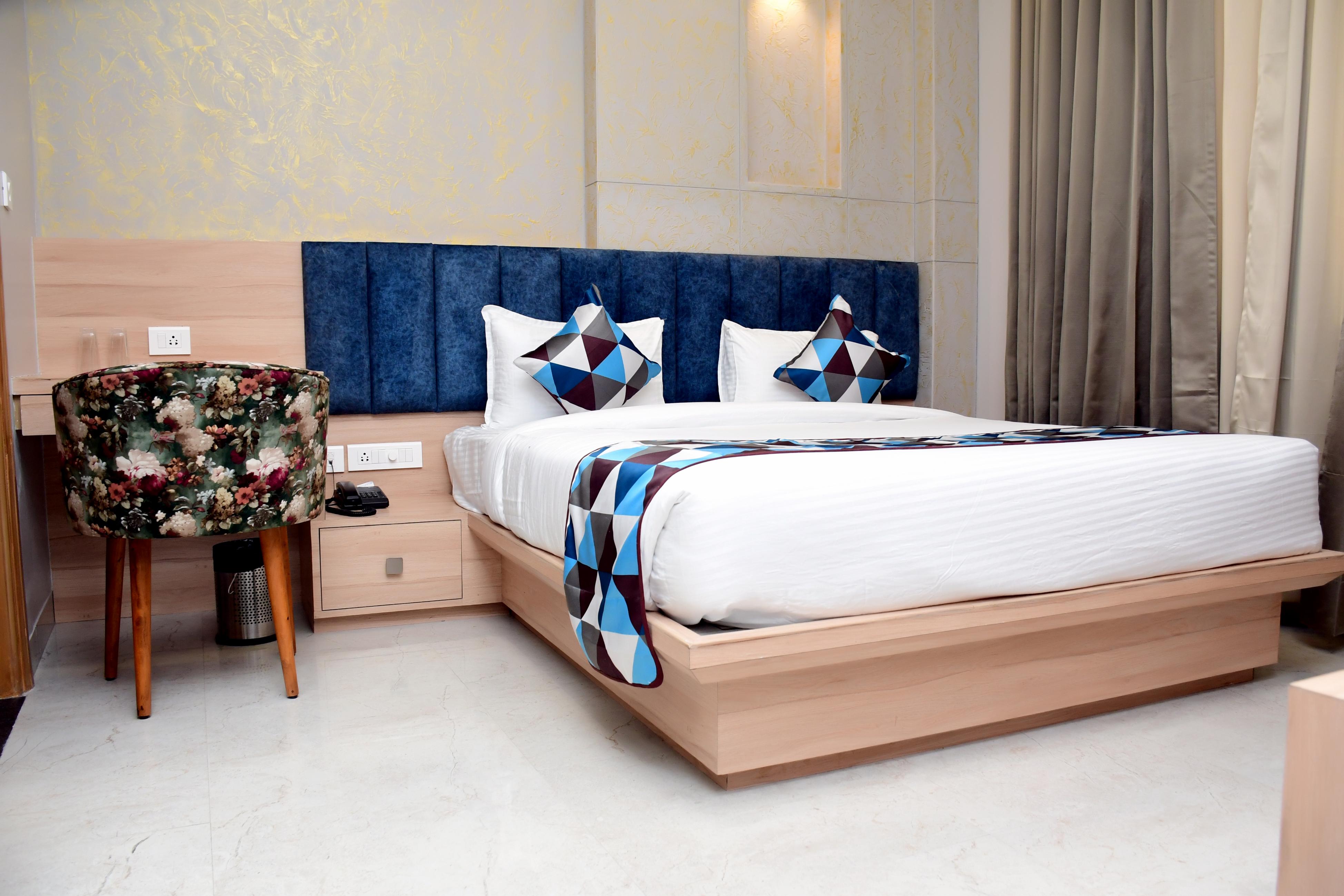 Hotel Dream Inn Room Type - Deluxe Room
