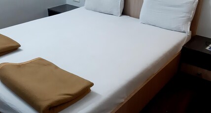 Hotel Crystal Pune Room Type - Deluxe NON AC Hotel Crystal Pune Room Type - Deluxe NON AC