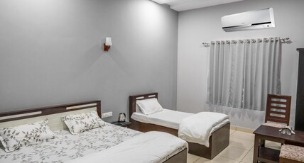 Resort Golden cave Room Type - LUXURY TRIPLE ROOM