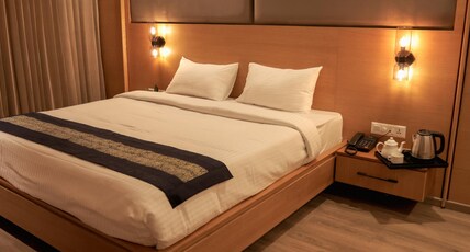 Hilux Courtyard Hotel Room Type - Courtyard Suite Room