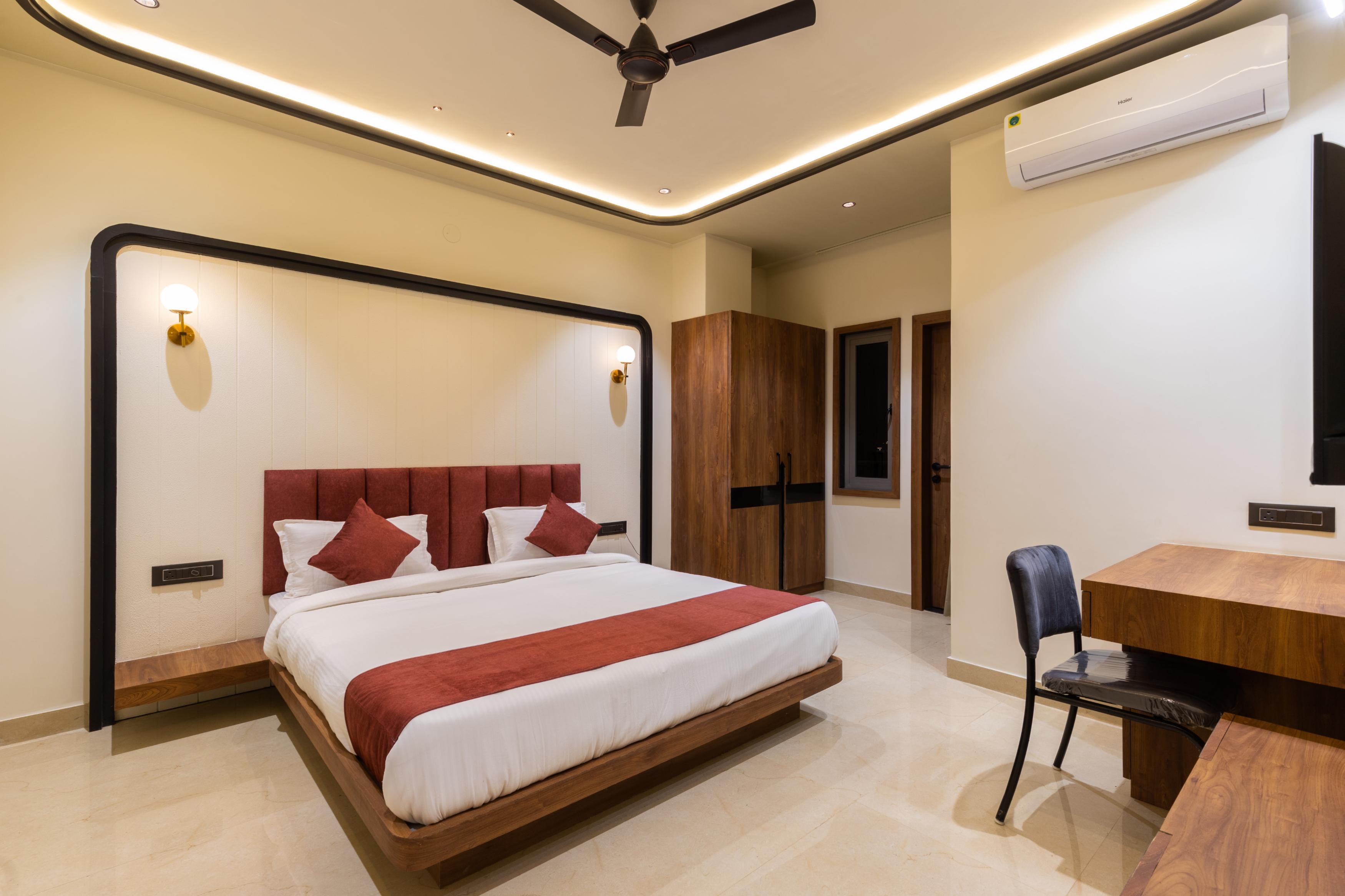 Vaibhavya Hotel and Restaurant Room Type - Super Deluxe Room with Balcony