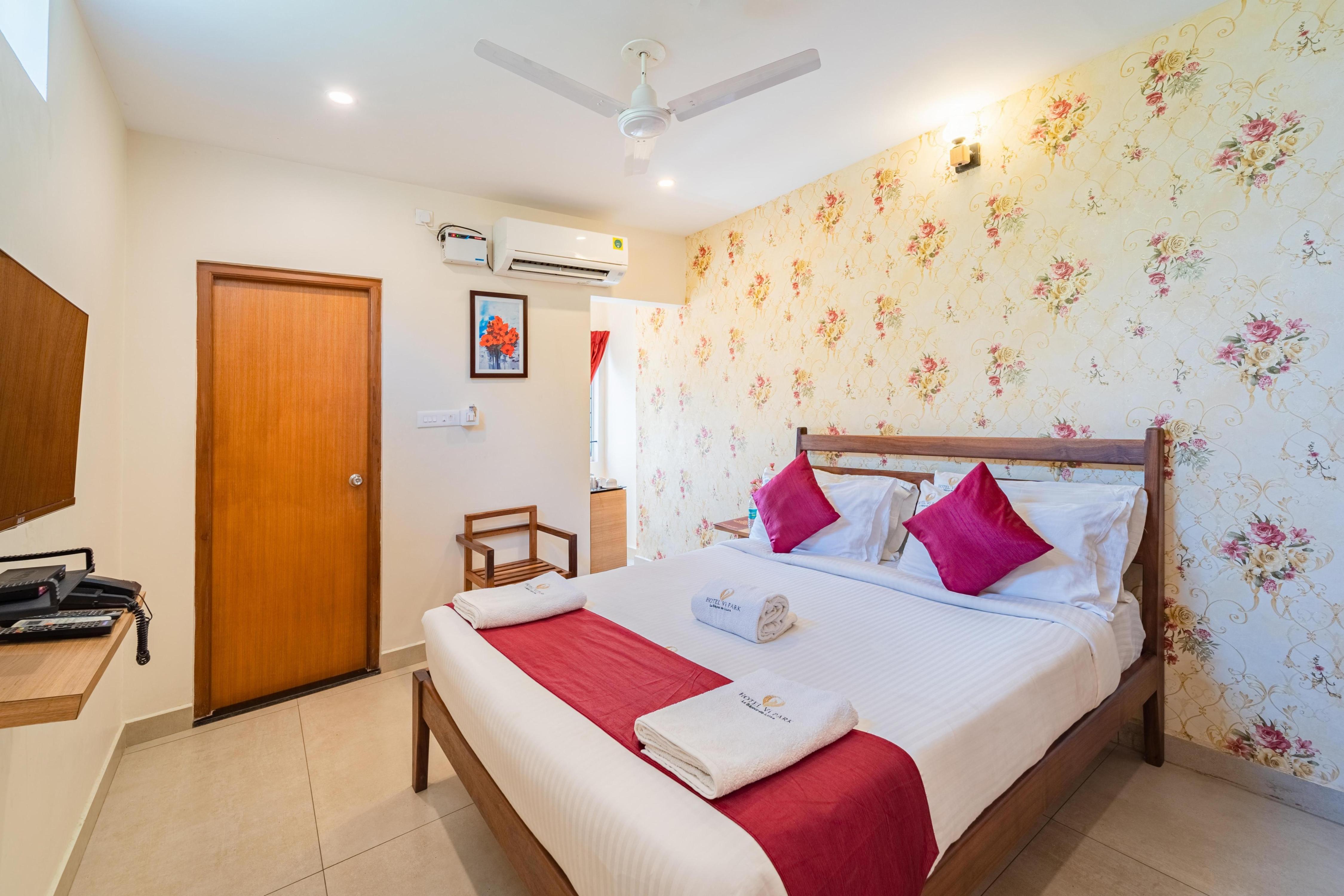 SGN Hotels Pondicherry Room Type - Economy Double Room