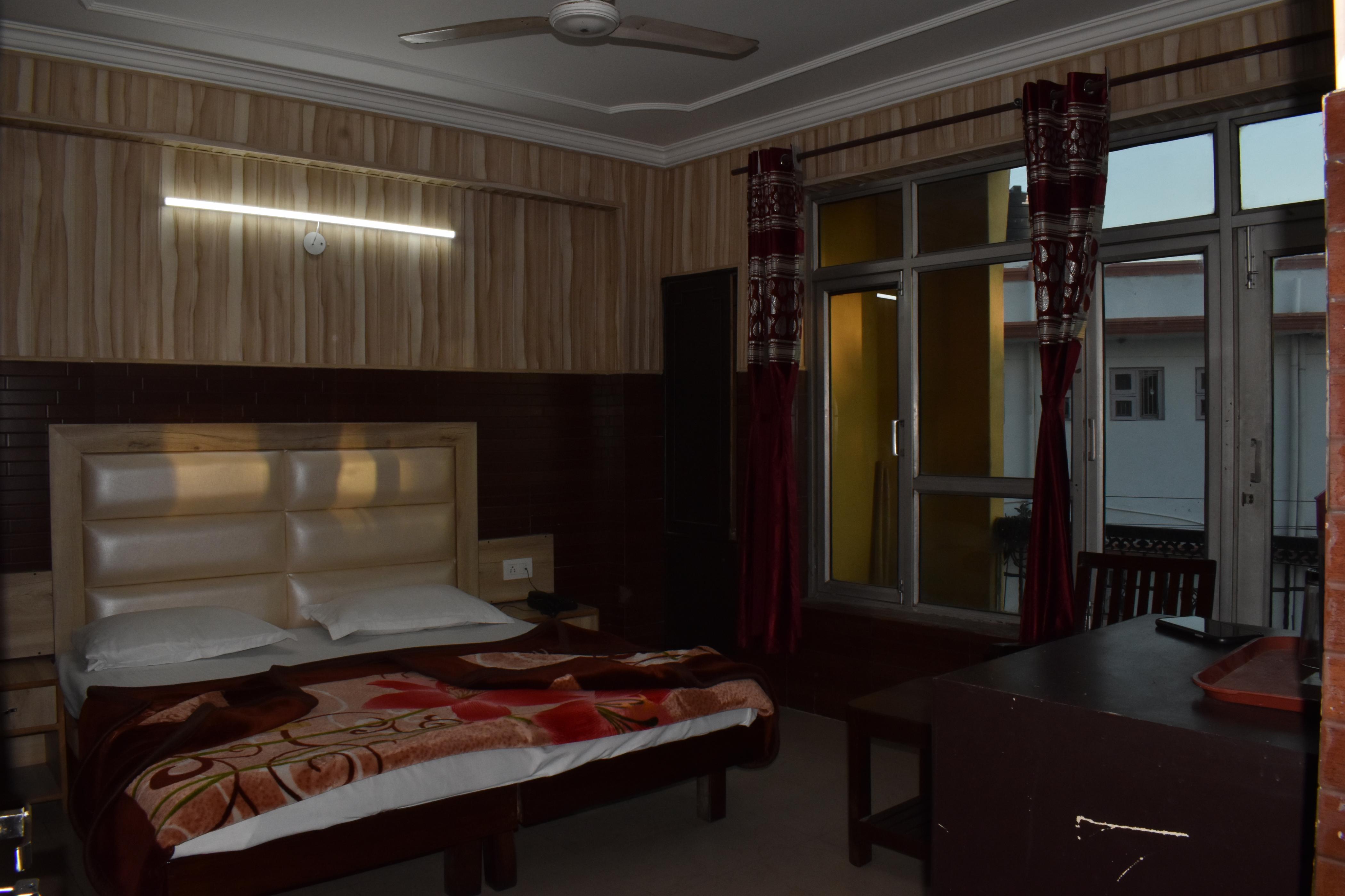 Hotel Green View Katra Room Type - Double Bed AC Room
