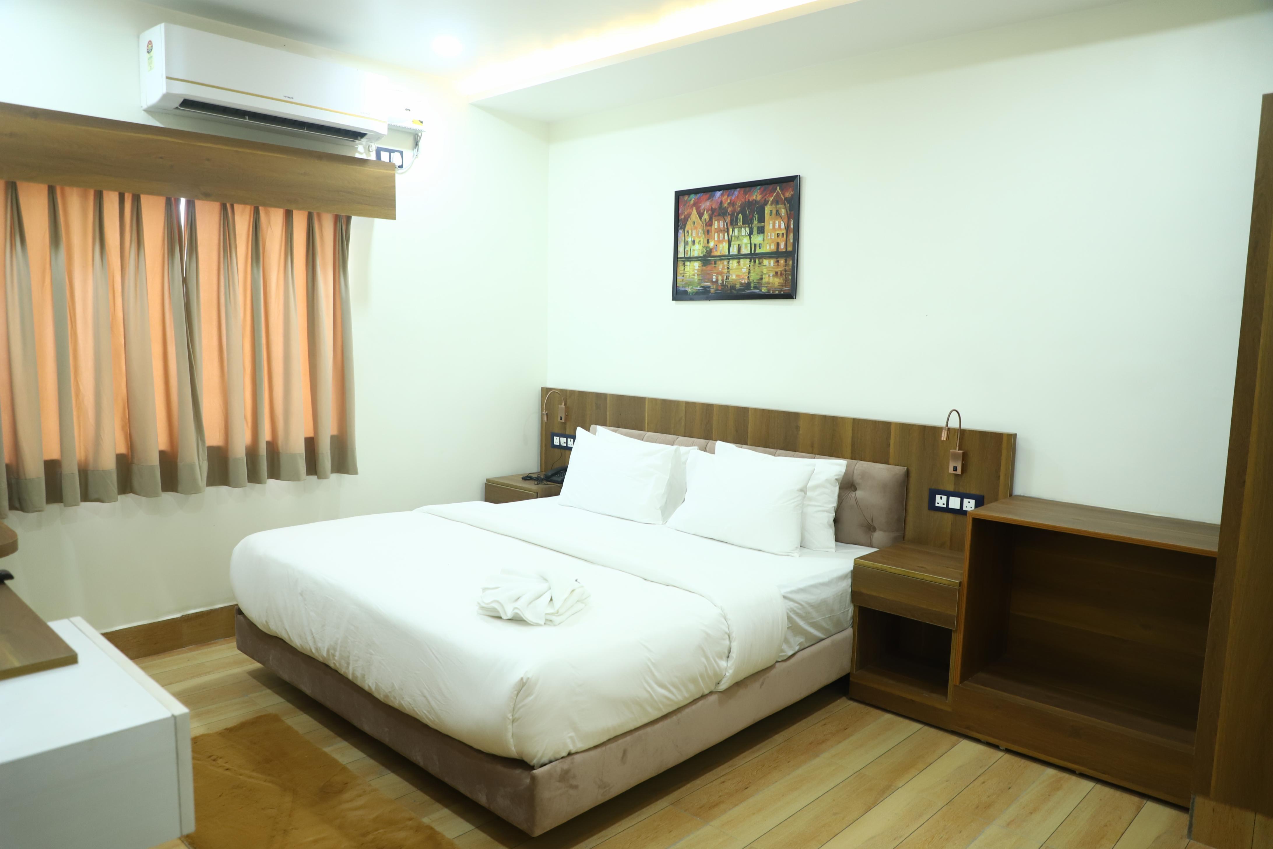 Hotel The Lord Room Type - Delux Room