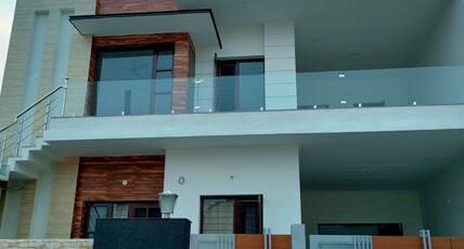 1st floor independent luxurious house Room Type - 1st floor independent luxurious house