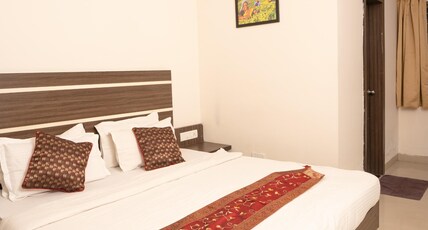 Compact Tea Square Room Type - Standard Double Room (2 pax)