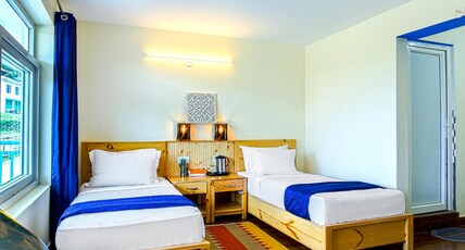 Chokling ArtHouse - The Treasure of Himalayas Room Type - Single Bed in Twin Bed Dormitory with Balcony and View