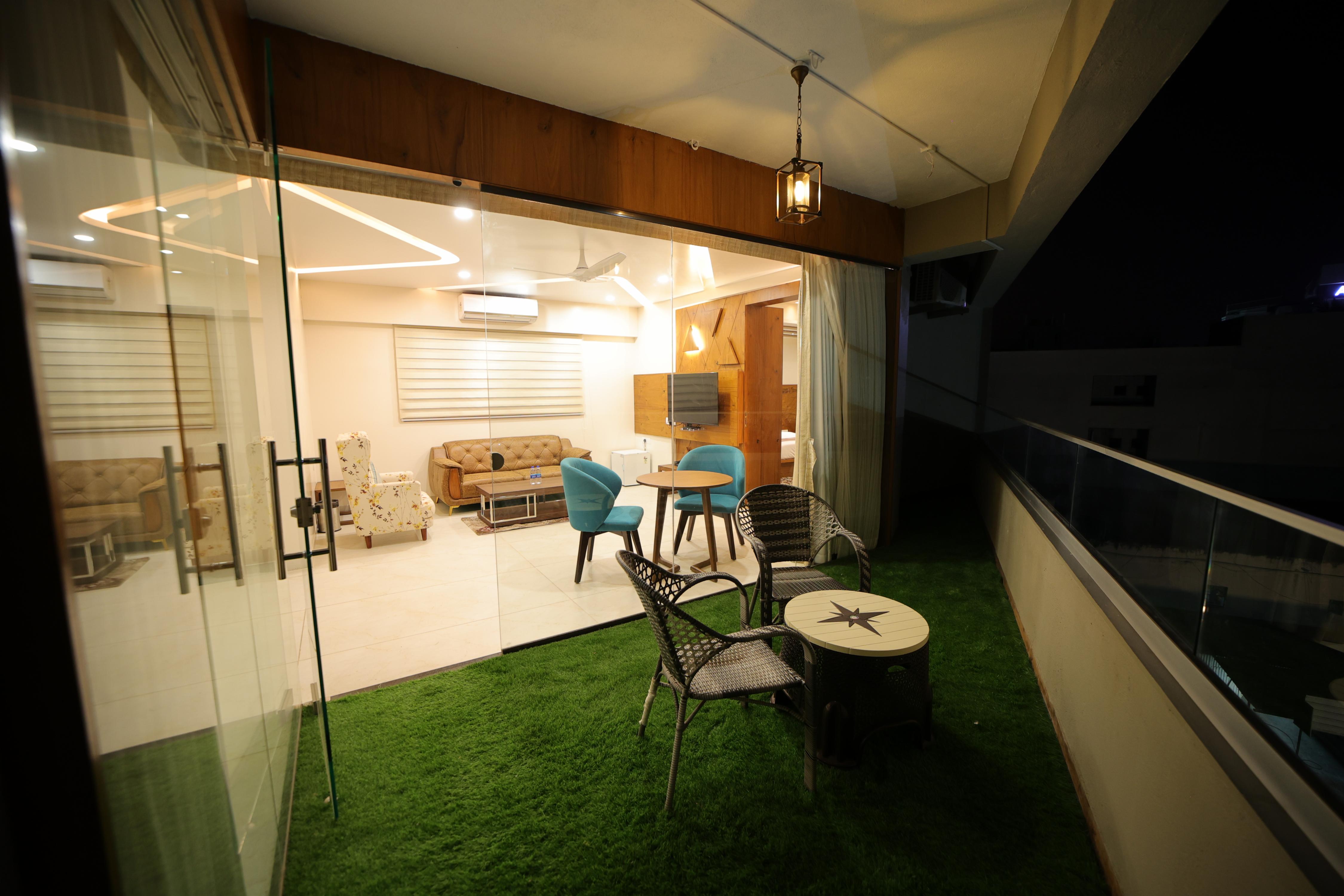 Hotel sagittarius - Tap to explore photos