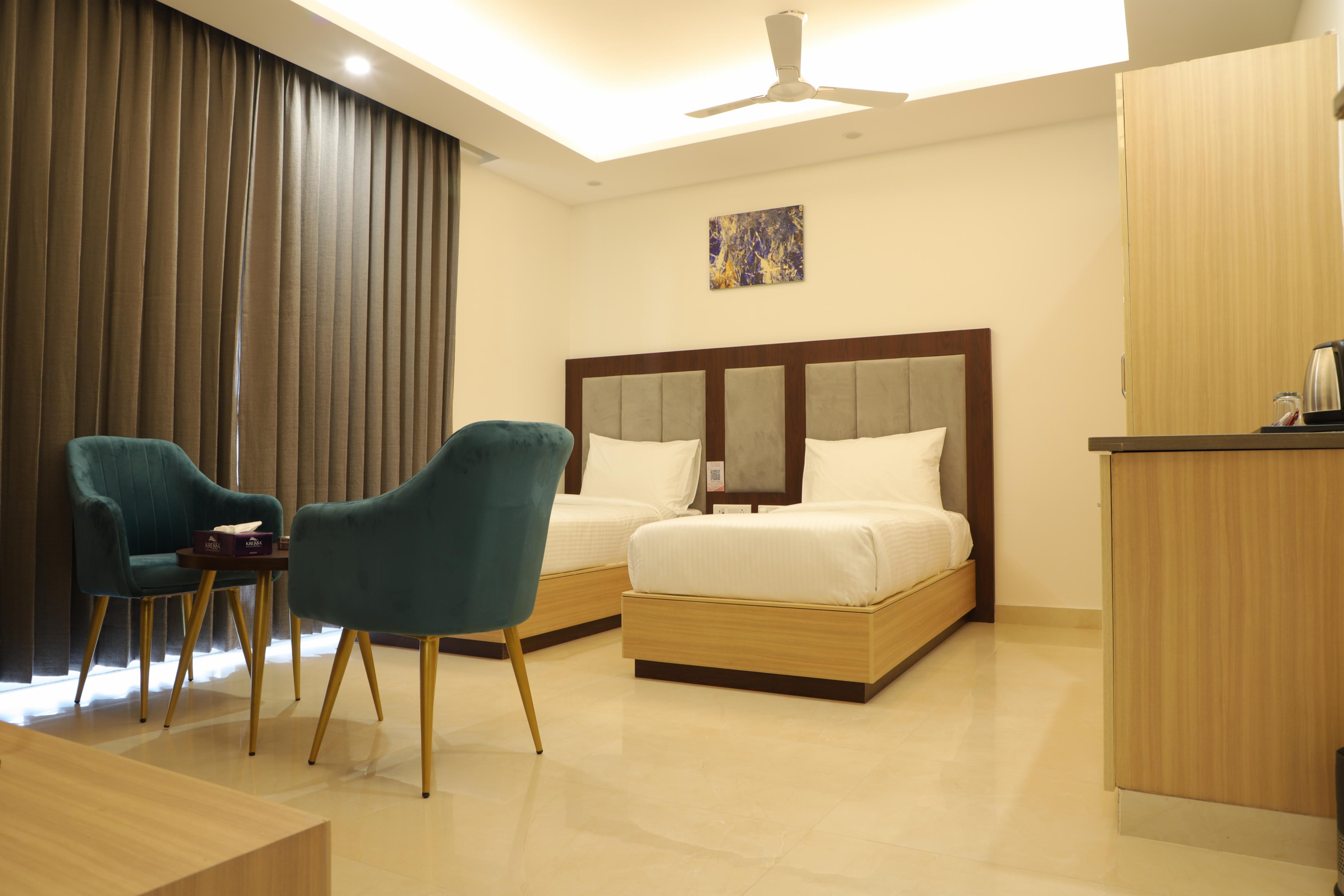 Hotel Gurugram, Manesar Room Type - Deluxe Twin Bed Room with Bathtub