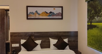 Dassparadise Hotel & restaurant Room Type - Executive Double Rooms AC
