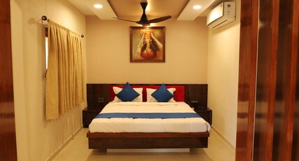 Raaj Resort Room Type - Deluxe Suite with Tub