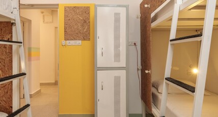 Locul.Midtown Room Type - 4 Bed AC Male Only Dorm