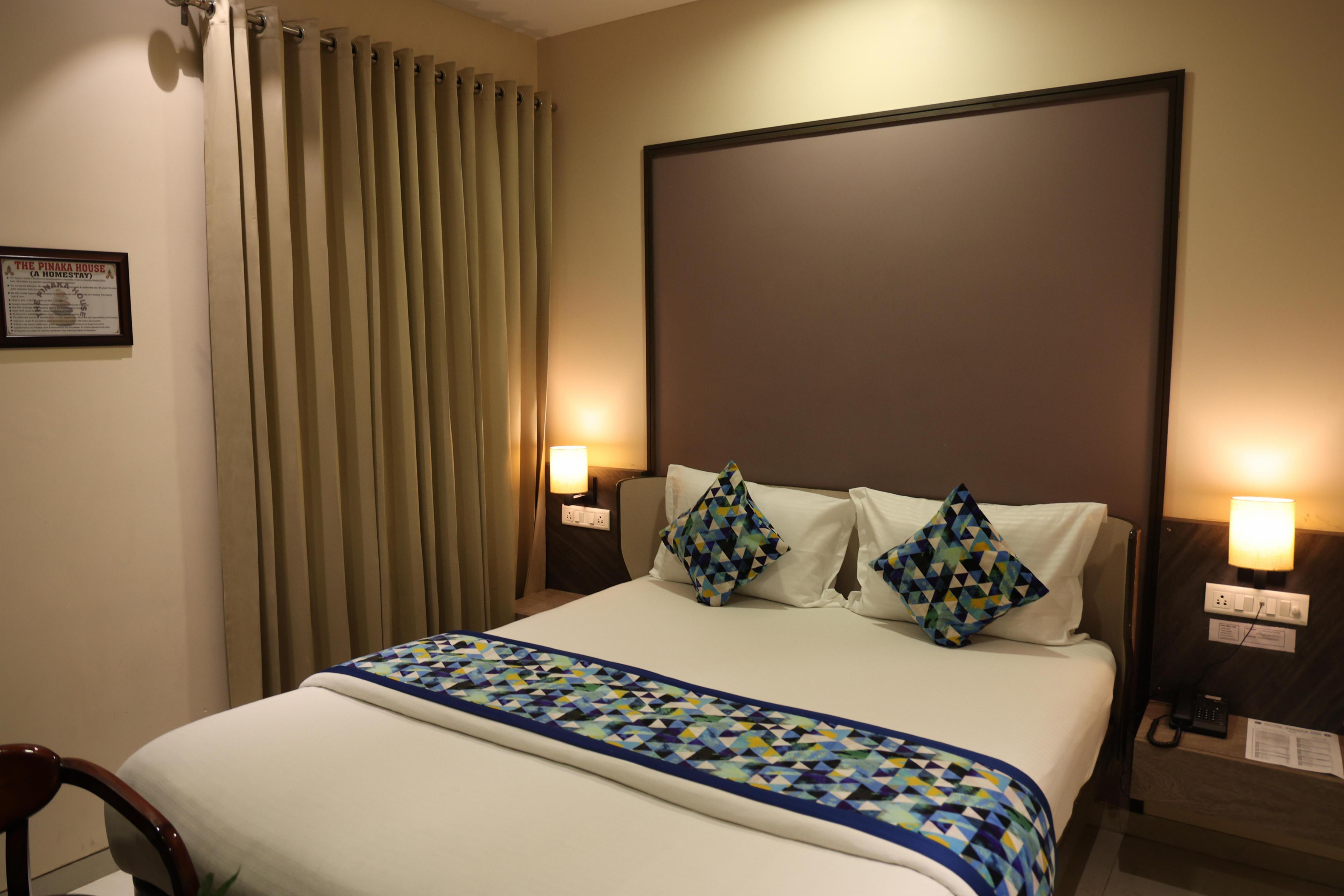 Hotel Pinaka inn - Tap to explore photos