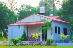 HANGOUT HILLS RESORT