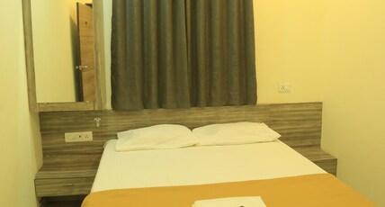 Pawan Park Residency Room Type - Standard AC Room Pawan Park Residency Room Type - Standard AC Room
