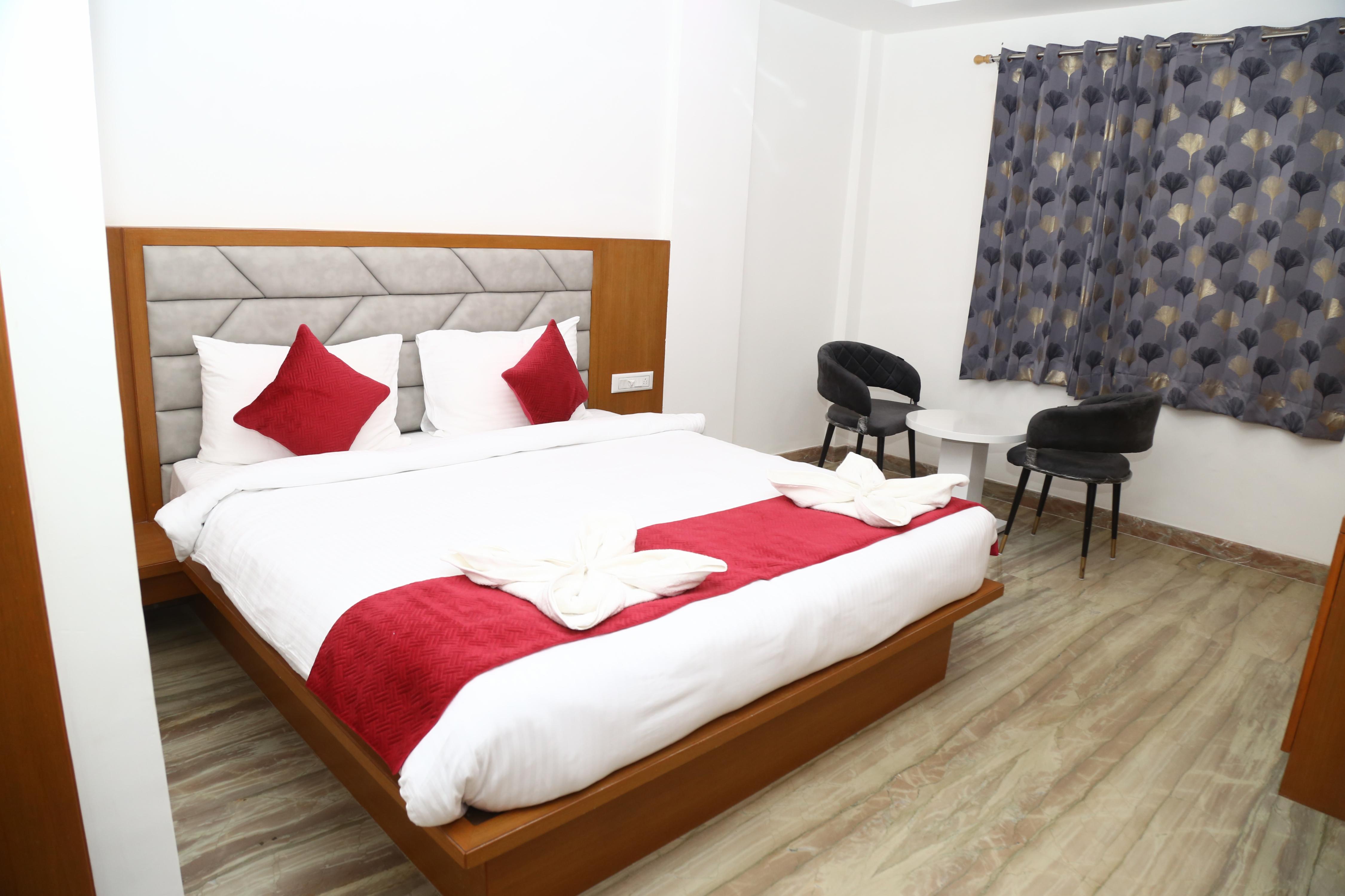 Hotel Brij Palace Room Type - Deluxe  (NON AC ROOM)