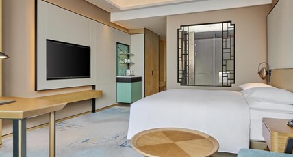 DoubleTree by Hilton Suzhou Wuzhong Room Type - KING DELUXE ROOM RIVER VW