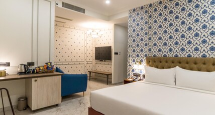 De Fleur Hotel (PR Hospitality) Room Type - Executive Room - (Titanium  Room)