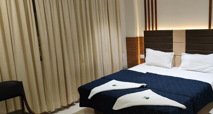 Hotel Sahyog Baleshwar Room Type - Deluxe Room Only