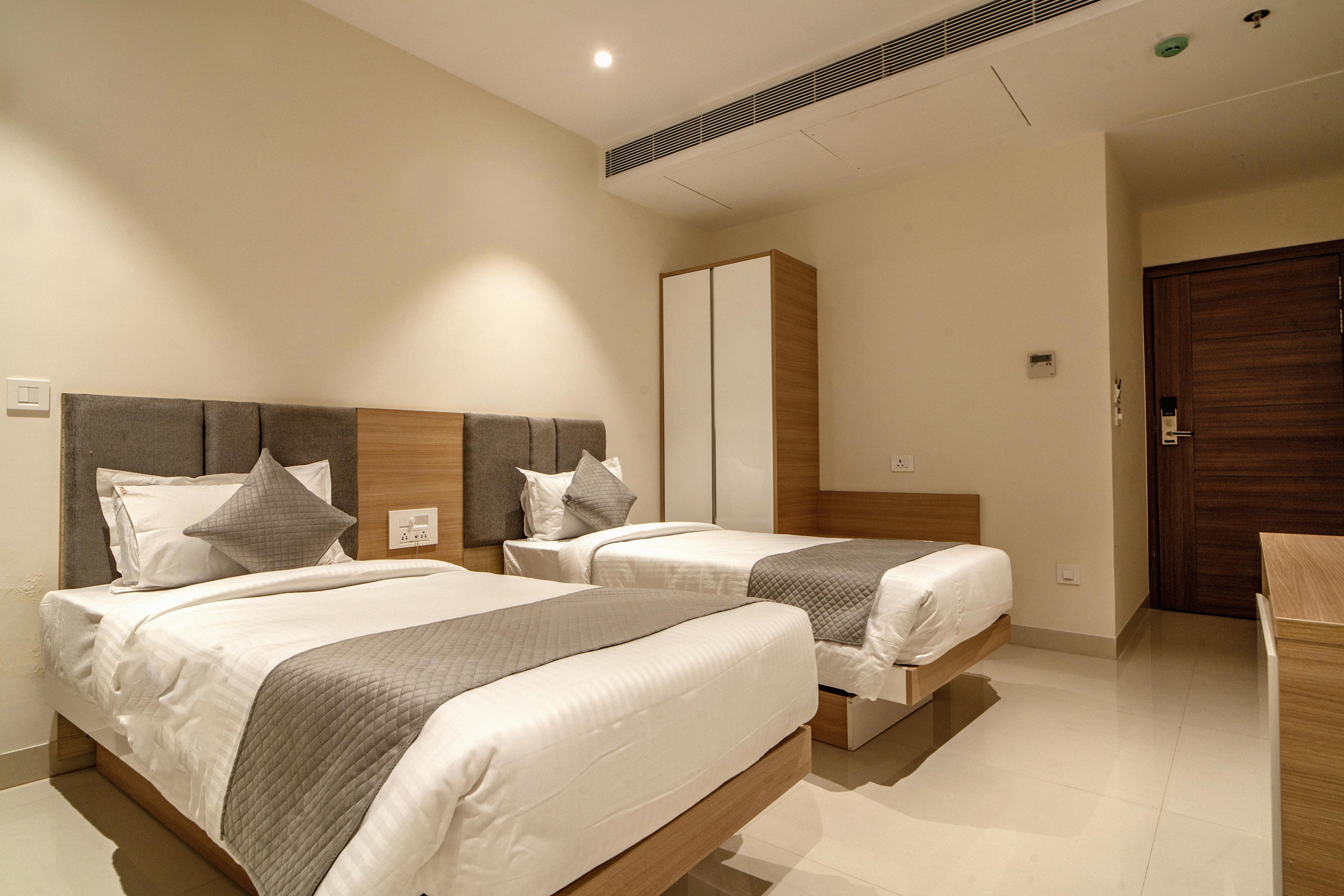 THE MANGAL VIEW RESIDENCY- A Luxury Business Hotel - Tap to explore photos