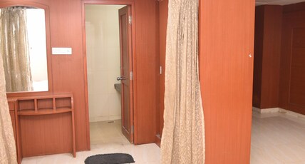 Snow Residency Room Type - Deluxe