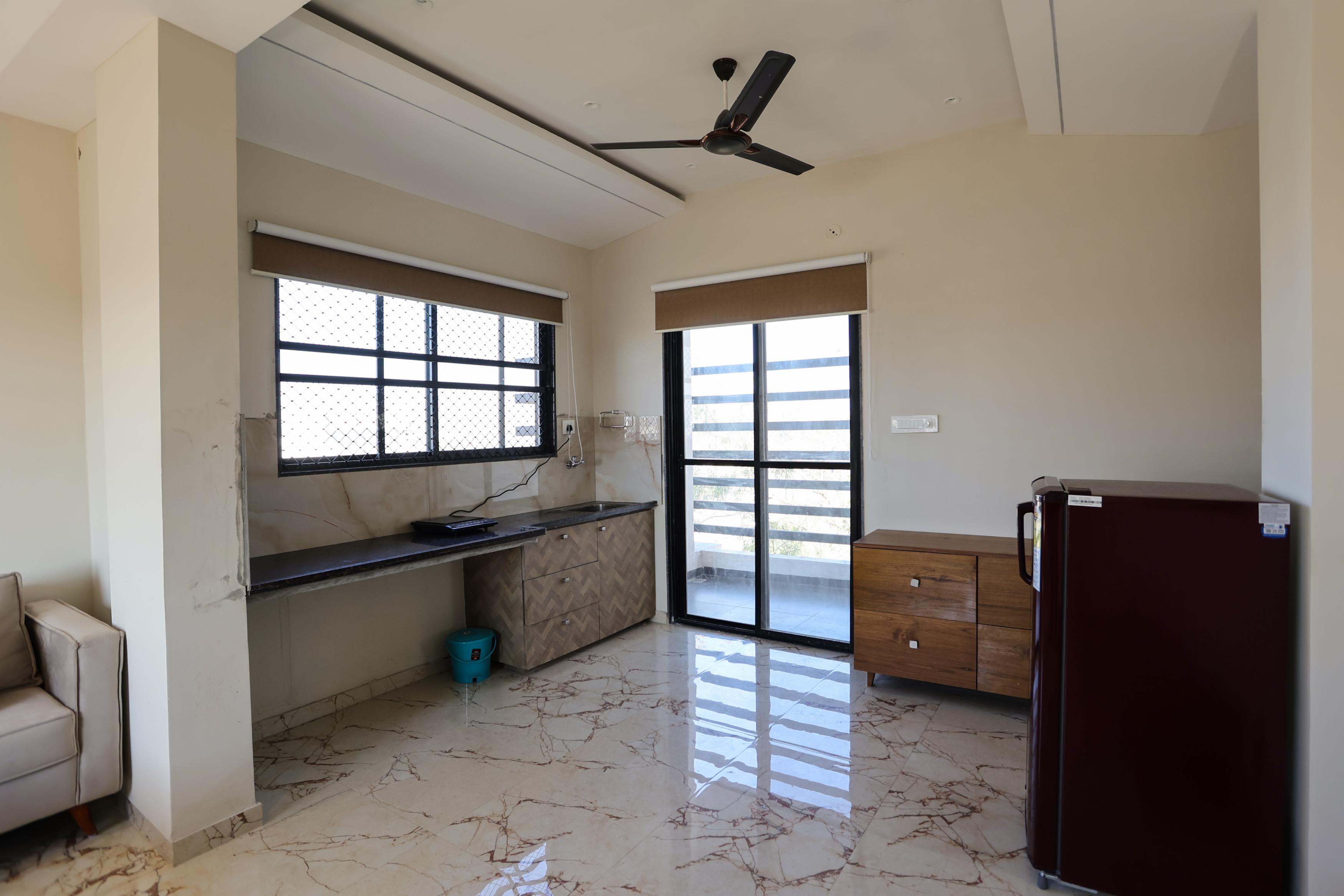 Vijay's Luxury Apartment - Tap to explore photos