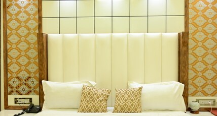 Hotel Royale Suites Room Type - Deluxe Room