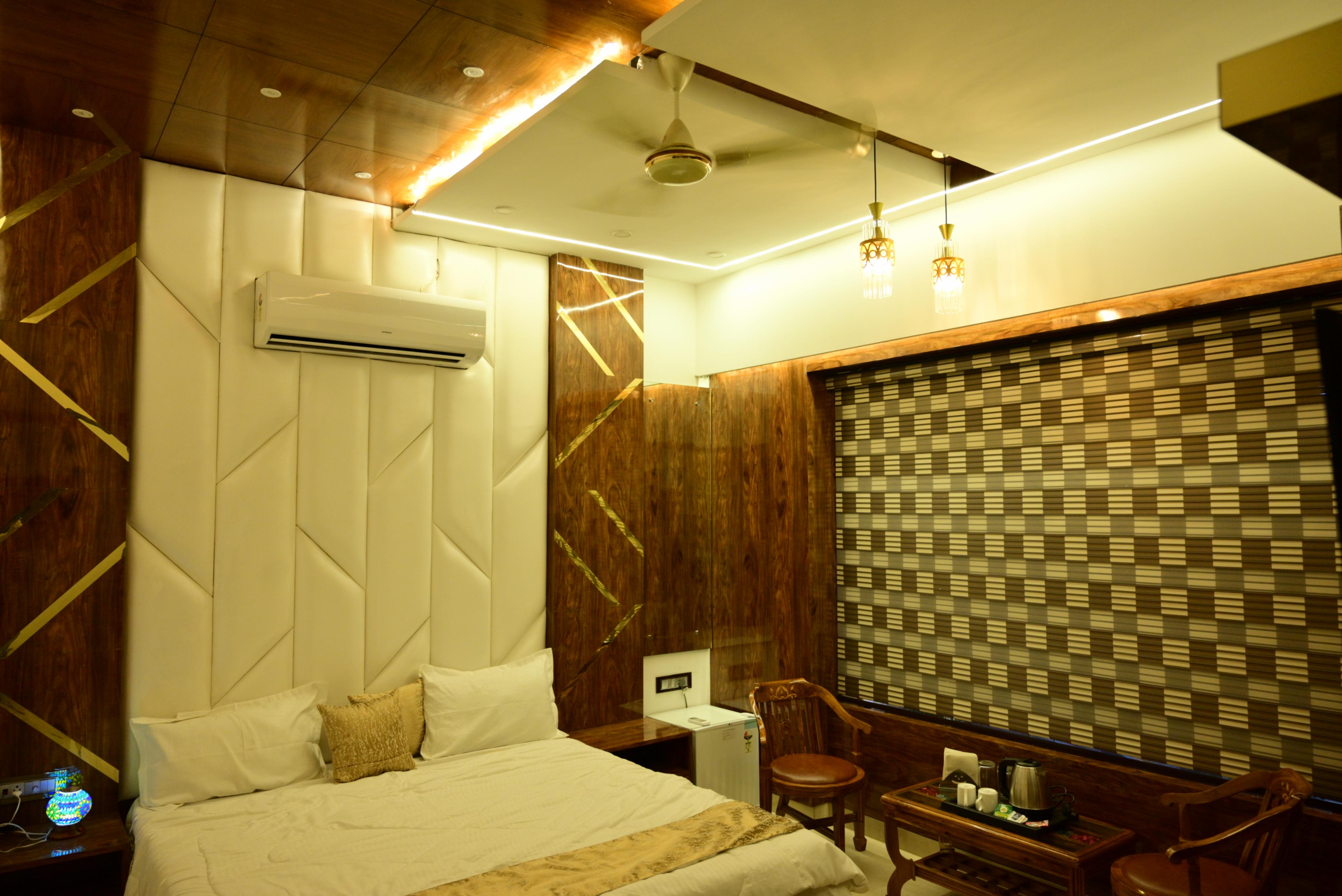 Hotel Royale Suites Room Type - Presidential Suite