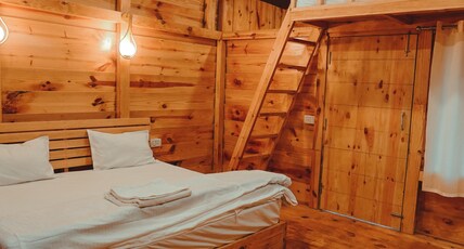 Minikins Resort Room Type - Super Deluxe Family Cottage