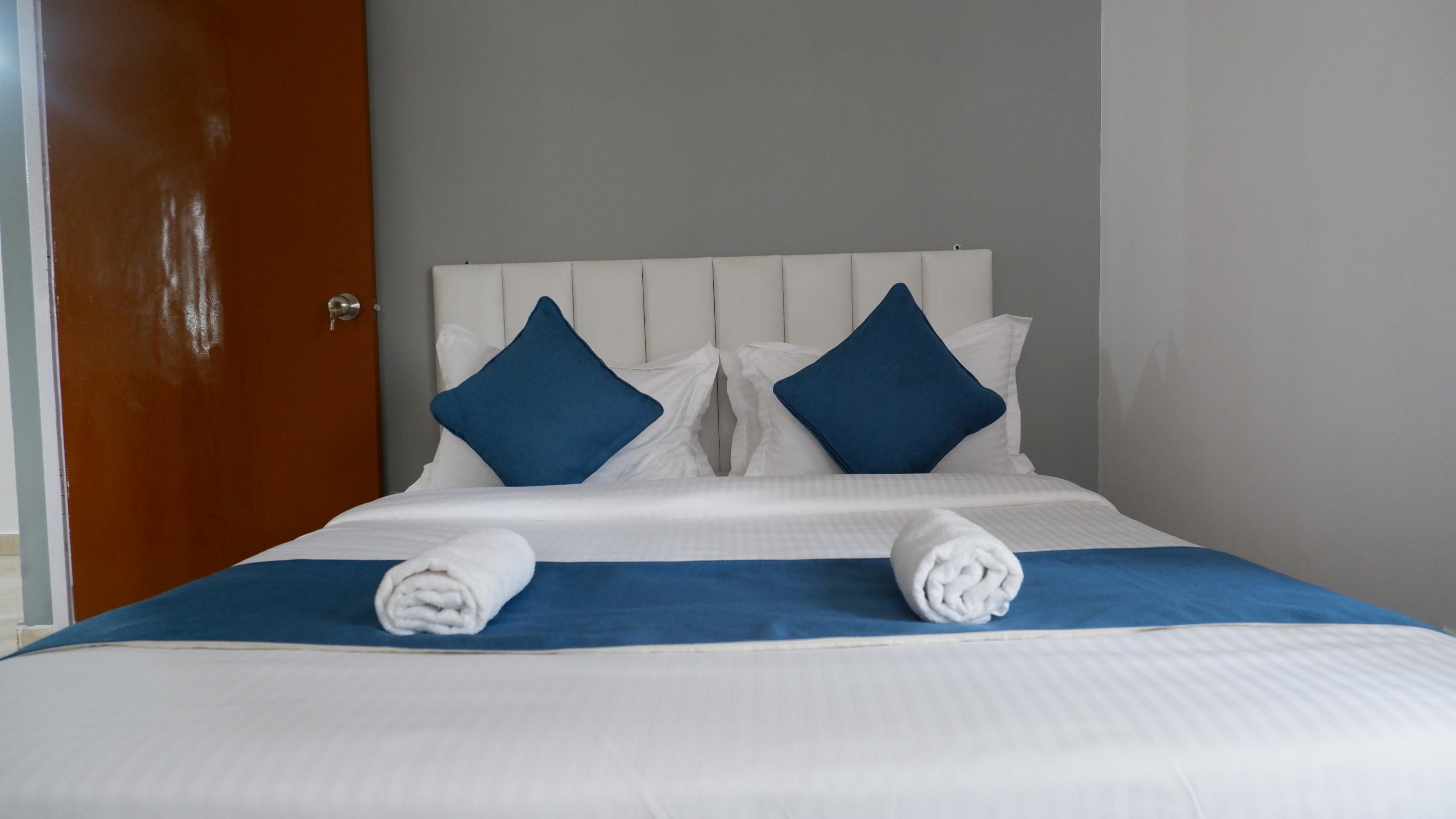 Chic 1 bhk apartment in Calangute - Tap to explore photos