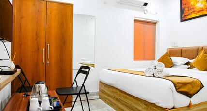 La Hometel Hotel - HITECH City Hyderabad Room Type - Executive Room La Hometel Hotel - HITECH City Hyderabad Room Type - Executive Room