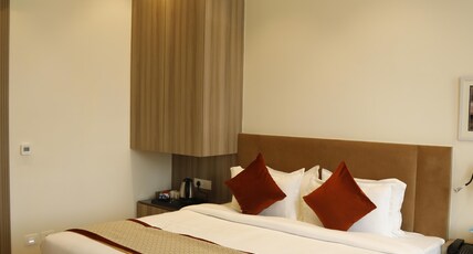 Hotel The Royal Vista Room Type - PREMIUM ROOMS Hotel The Royal Vista Room Type - PREMIUM ROOMS