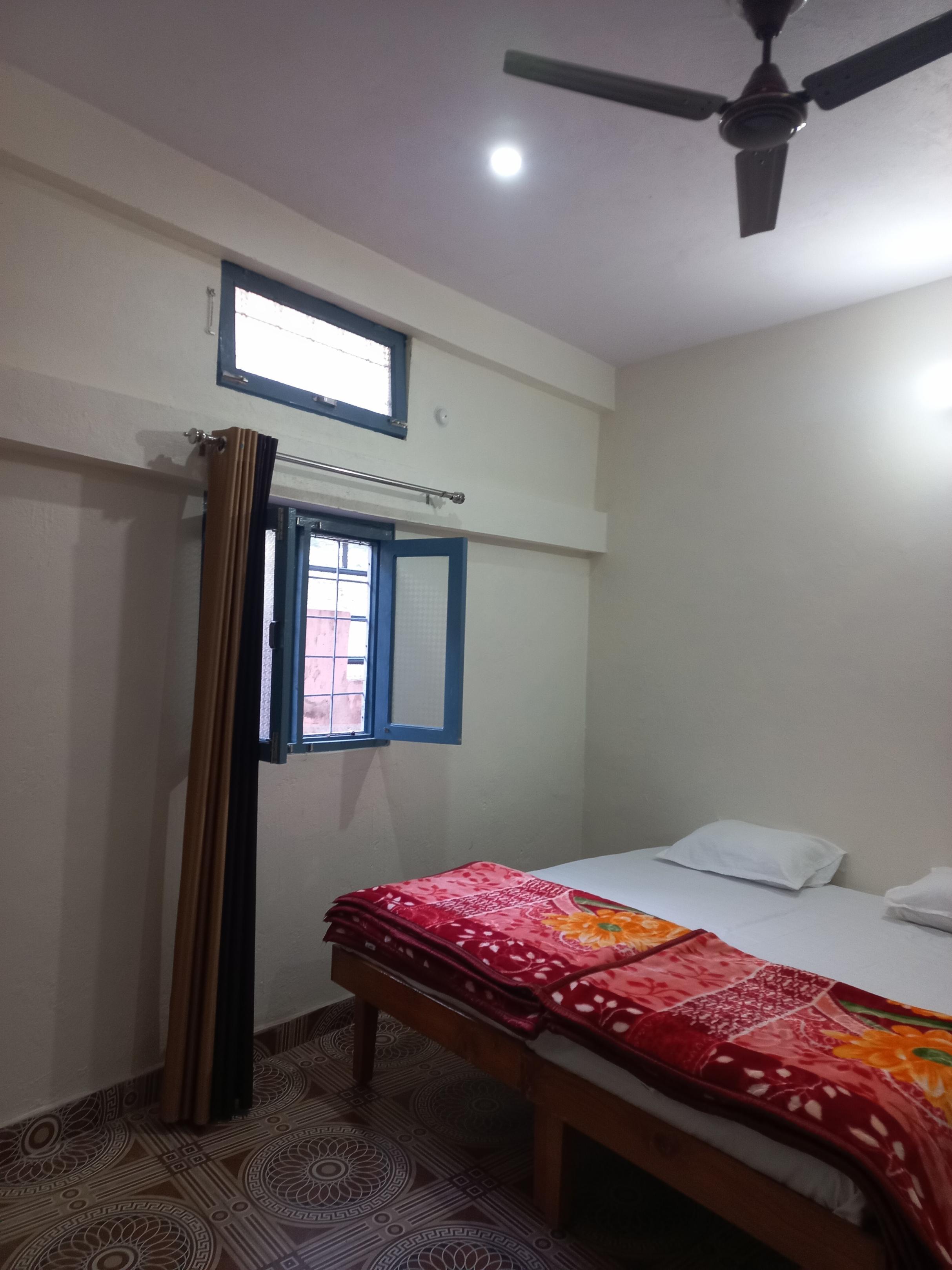 Madhuvan Homestay - Tap to explore photos
