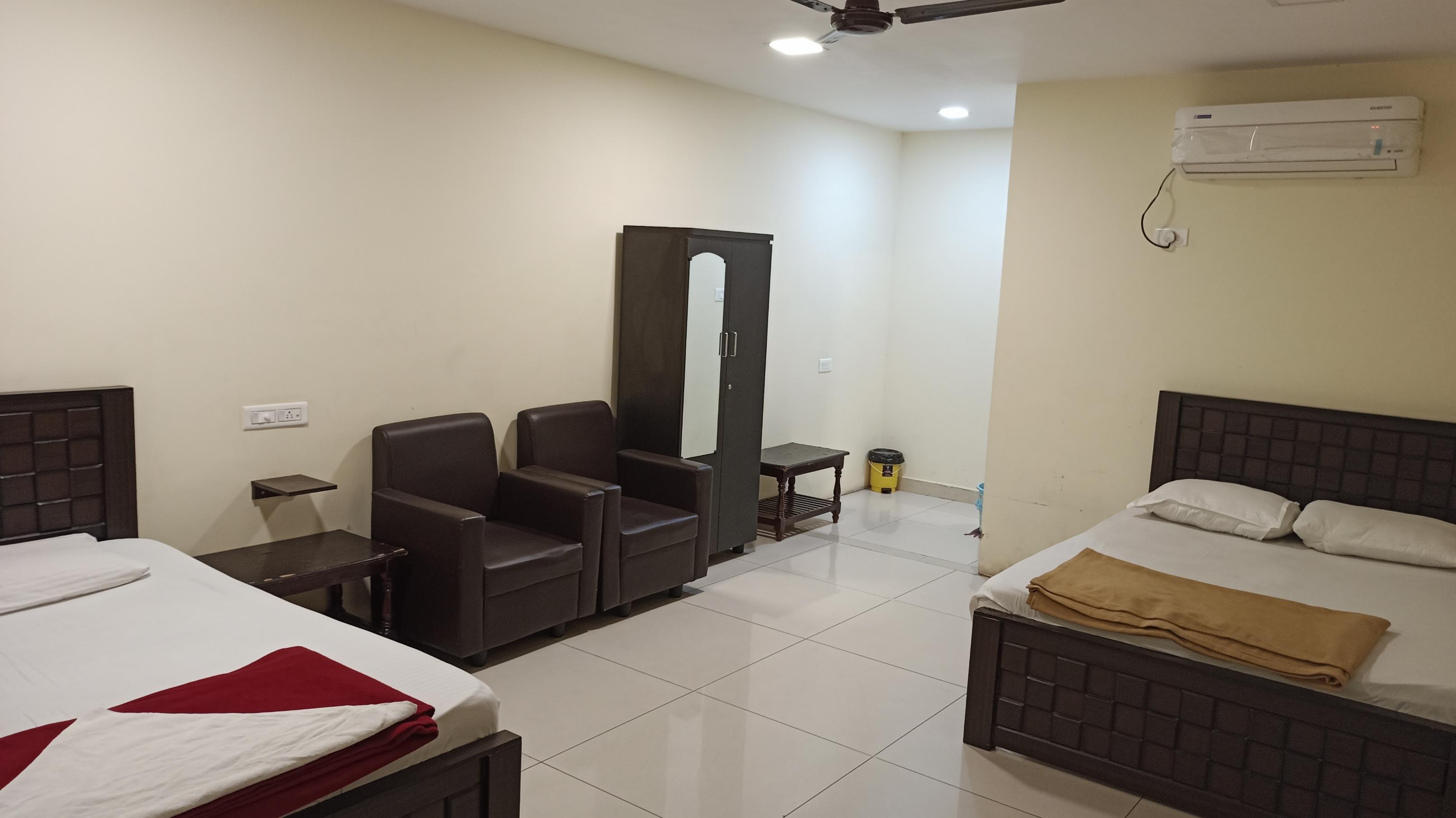 Padmavathi INN, Chennai Room Type - Family Deluxe 4 BED AC Rooms