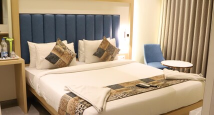 Maple Inn Room Type - Executive Deluxe