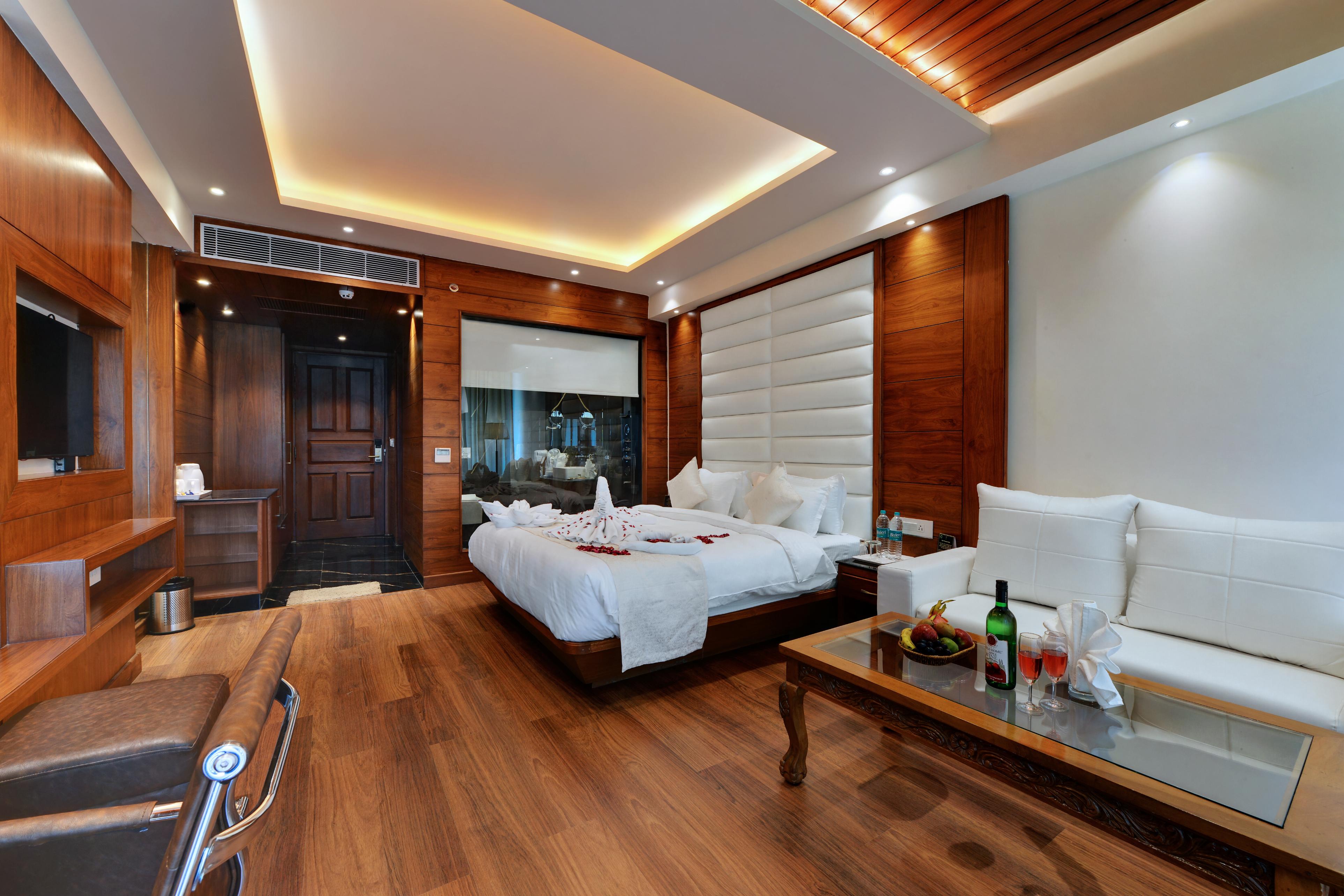 Tiaraa Hotels and Resorts Manali - Tap to explore photos