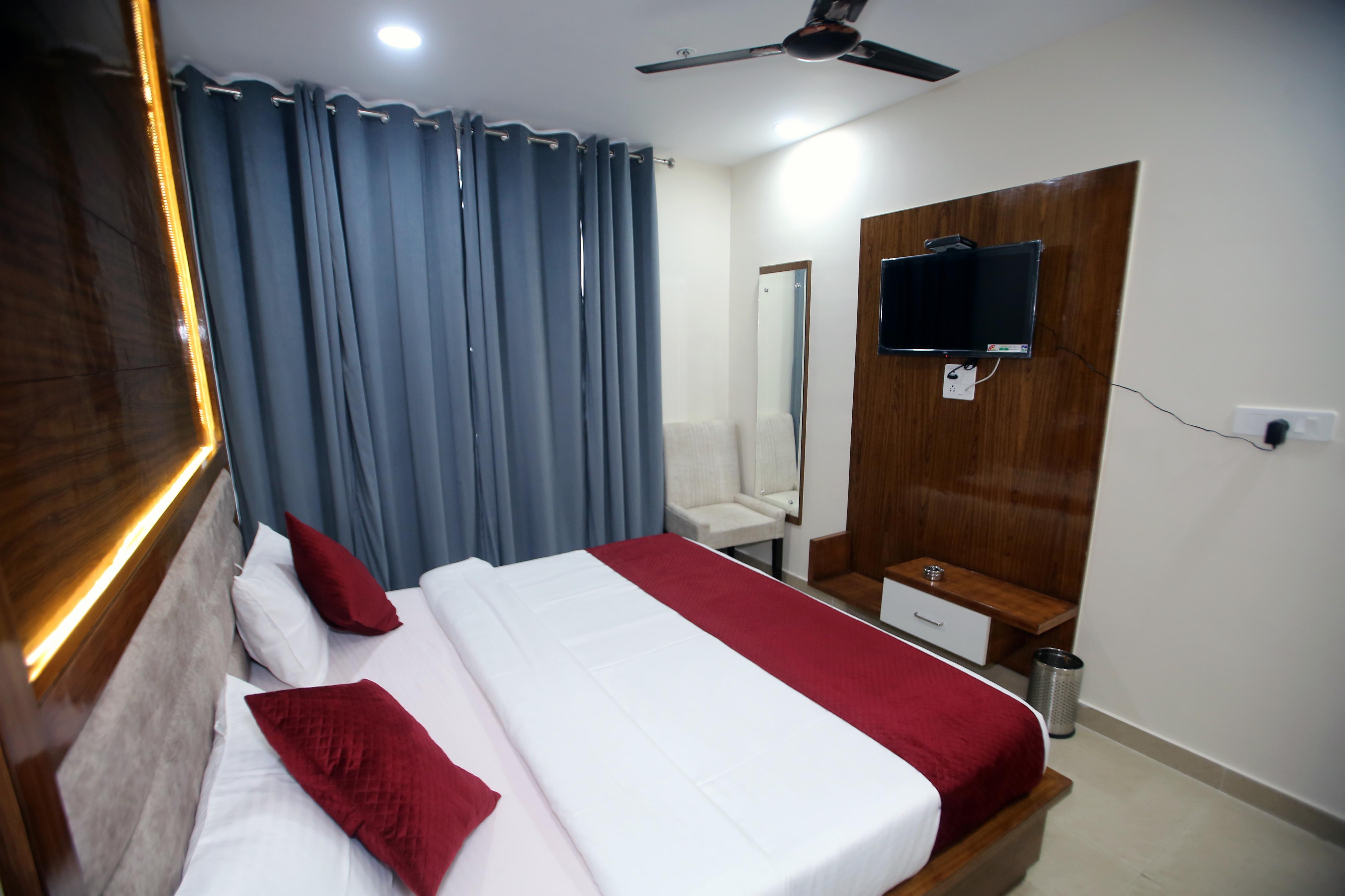 Affluence Hotel Room Type - Executive