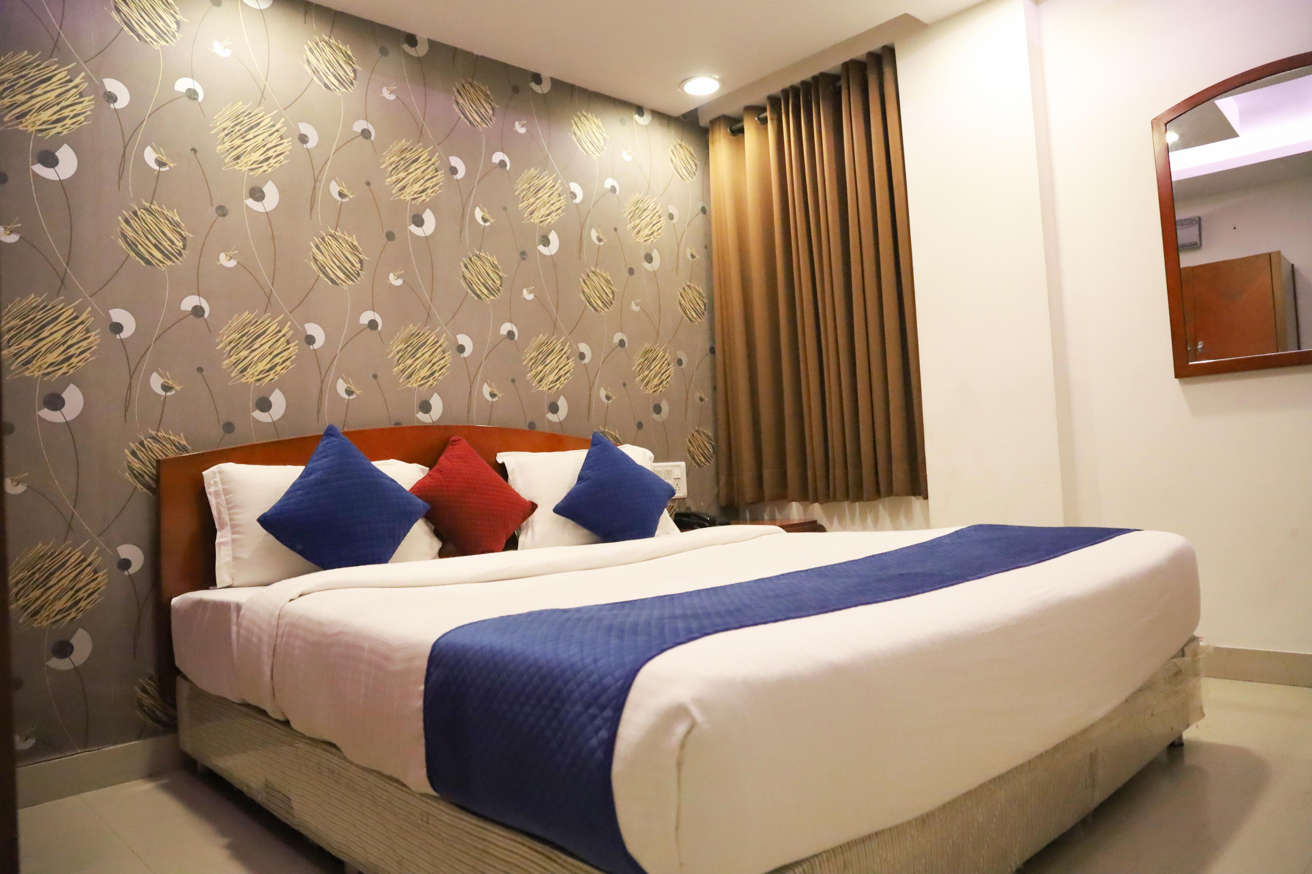 Hotel Grand Eagle near JECC Sitapura - Tap to explore photos