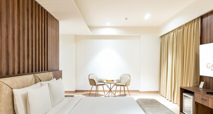 Hotel Dayal Gateway Room Type - Luxury Suite Hotel Dayal Gateway Room Type - Luxury Suite