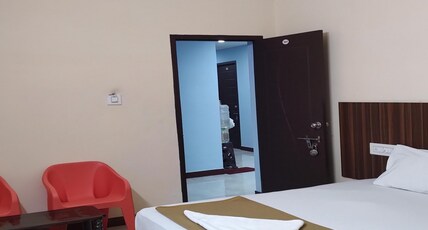 M S Residency Palani Room Type - Deluxe two bed room AC