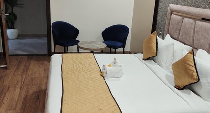 HOTEL LAVISH INN Room Type - EXECUTIVE