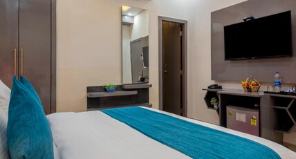Shree Jee Hotel Room Type - Family Suite Room with Jacuzzi