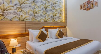 Shree Jee Hotel Room Type - Deluxe Room