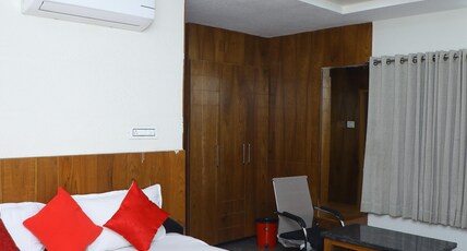 Hotel New Maruthi Residency inn Room Type - Deluxe Ac Room