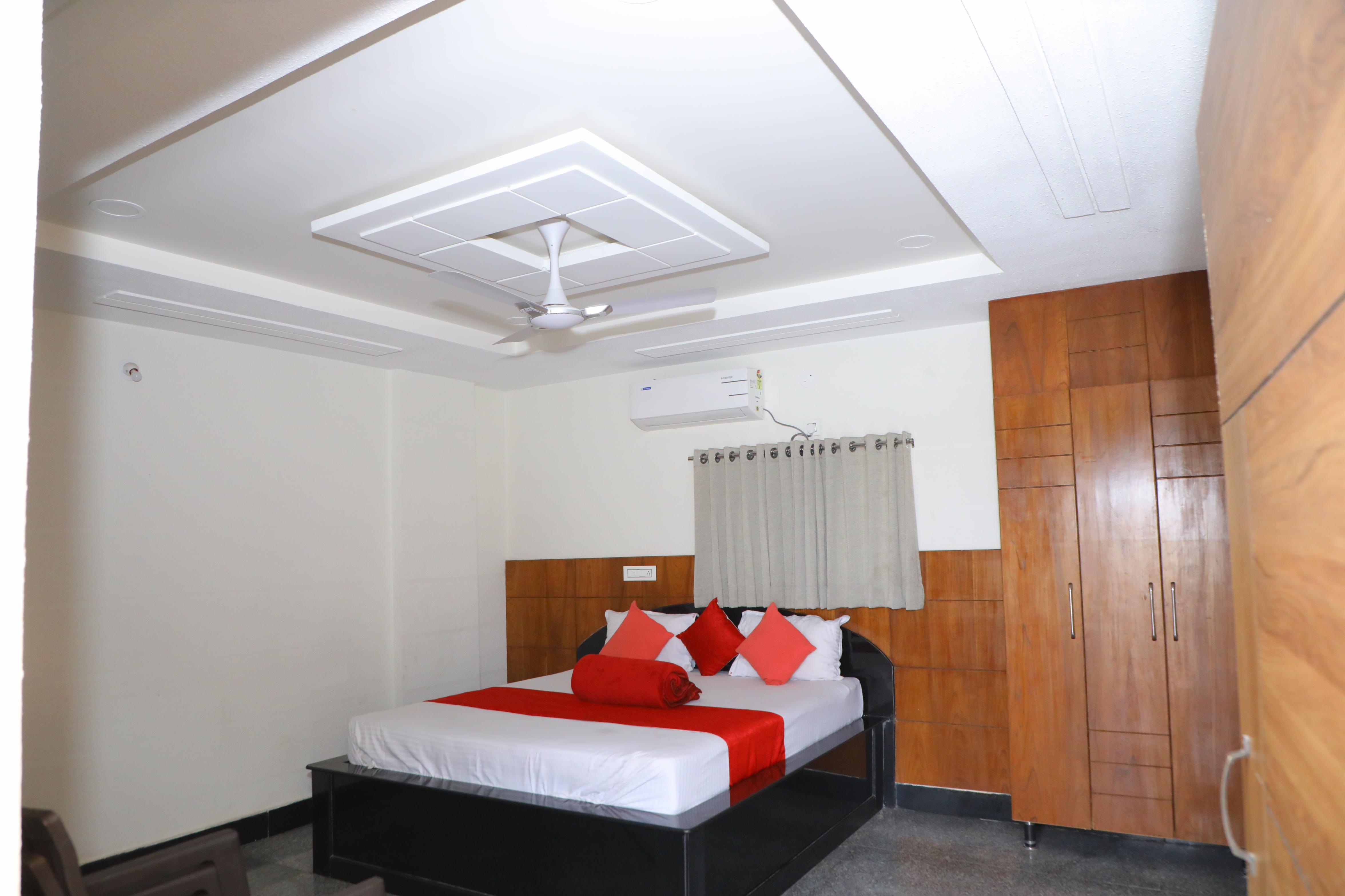 Hotel New Maruthi Residency inn Room Type - Family Suite Room