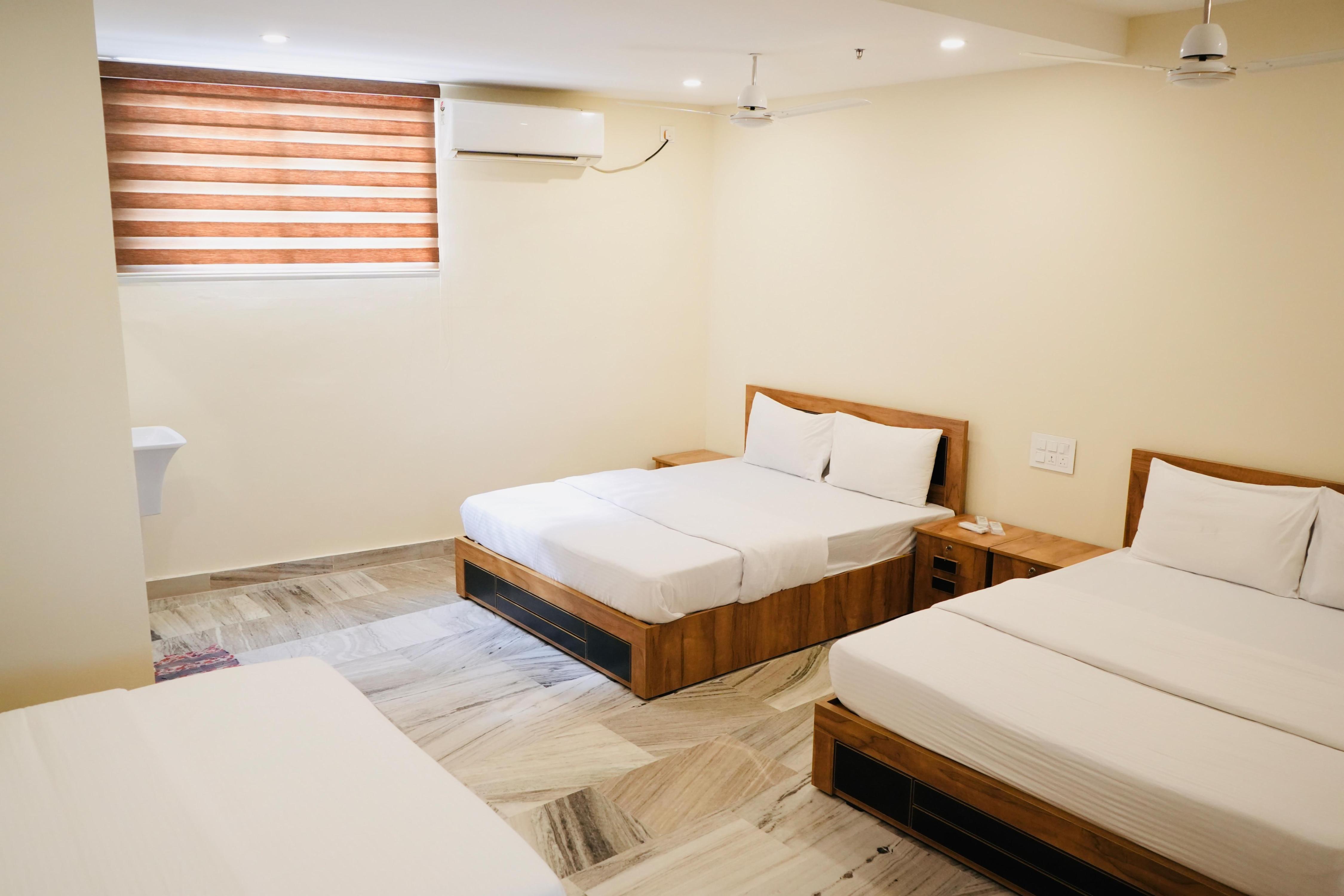 kalanad residency and convention centre - Tap to explore photos