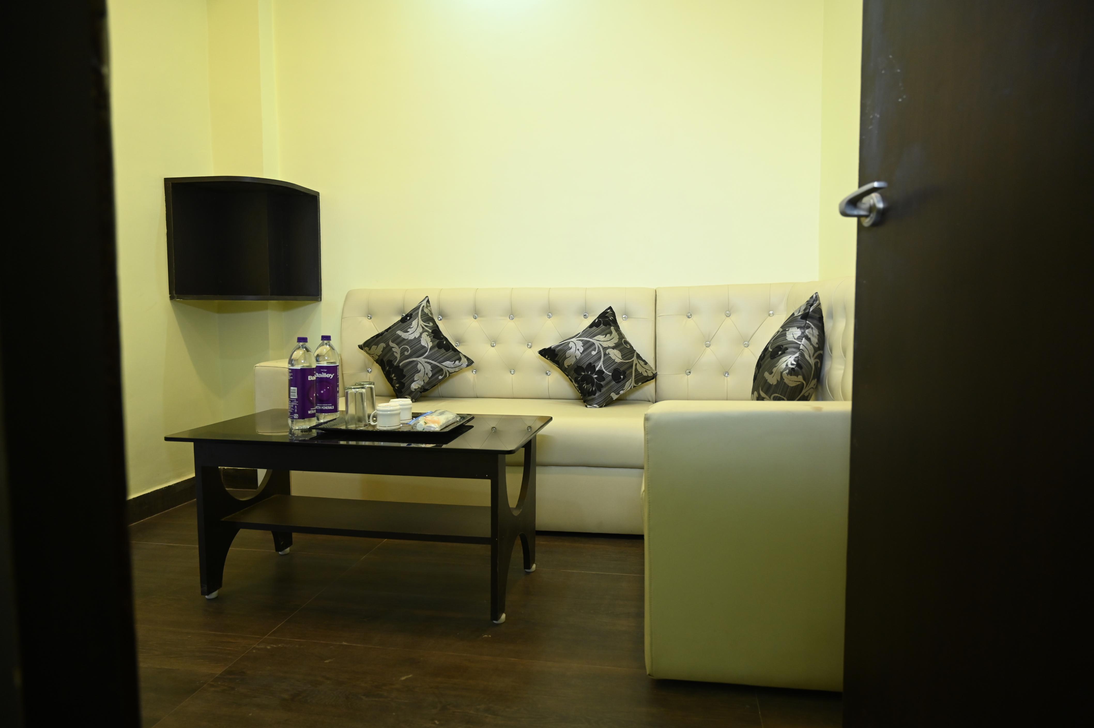HOTEL RAJ INN Room Type - SUITE HOTEL RAJ INN Room Type - SUITE