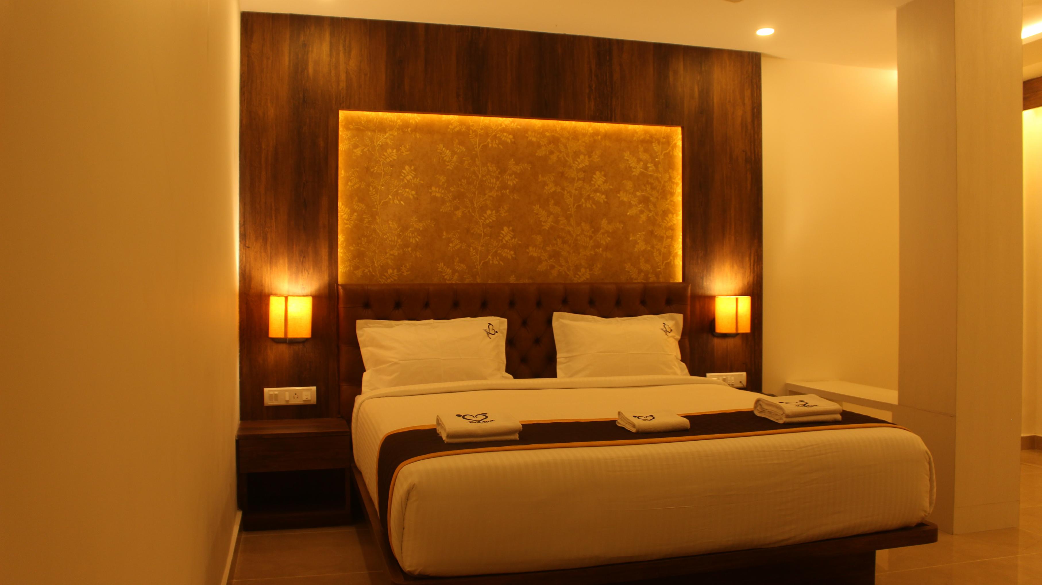 HOTEL IDHAYA Room Type - SUPER DELUXE ROOM