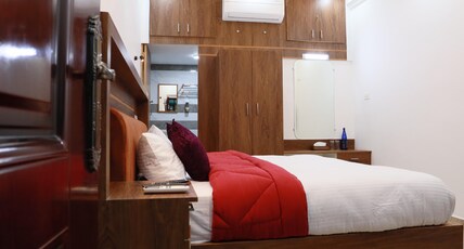 Kausthubhom Residency Room Type - Deluxe Room